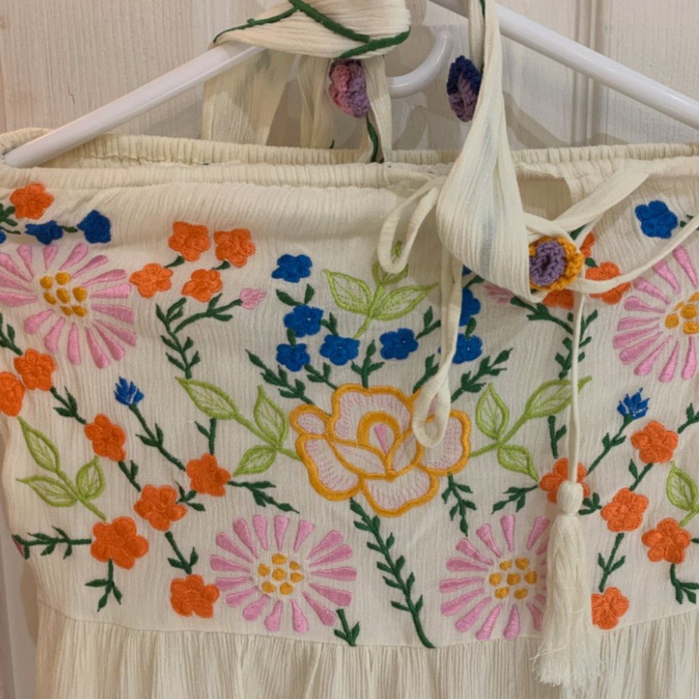 Fillyboo Gown Embroidered Floral